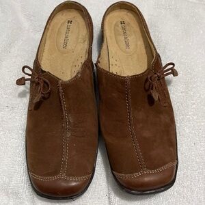 Naturalizer Size 8N Suede Slip On Brown Mules